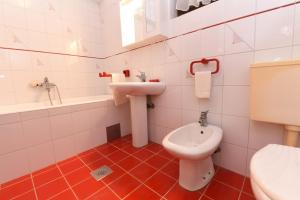 Koupelna v ubytování Apartment Milena 1560