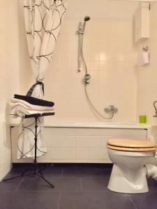 Ένα μπάνιο στο 4 Sterne Wohnung in zentraler Lage