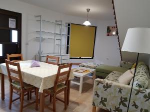 Posedenie v ubytovaní Vivienda Vacacional Monteprimero 2