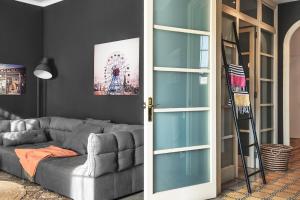 A seating area at Brummell Apartments Gracia