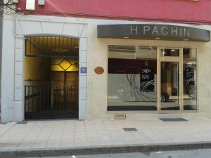 Gallery image of Hostal pachin in Mieres