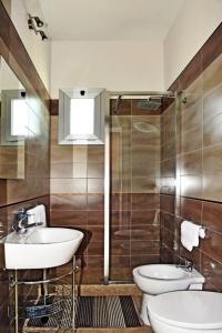 Koupelna v ubytování Exotic B&B + 35 fotografií
