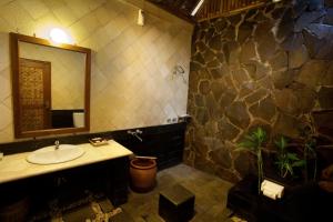Bany a Kampung Sampireun Resort & Spa