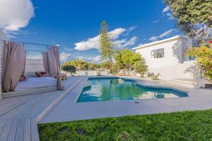 Πισίνα στο ή κοντά στο Villa Watsonia