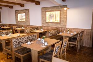 En restaurant eller et andet spisested på Hotel Landgasthof Hohenauer Hof