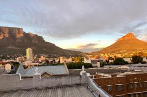 Gallery image of Urban Oasis at The Square in Cape Town