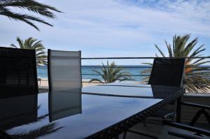 A general sea view or a sea view taken from Az apartmant
