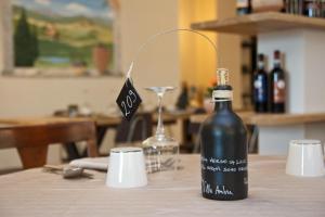 Nápoje v ubytování AgriHotel Villa Ambra