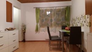 Zdjęcie z galerii obiektu Sofias Apartment w mieście Bad Goisern