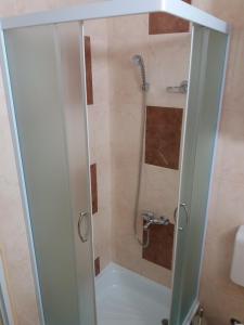 A bathroom at Apartmani Petar