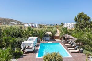 Bazén v ubytování Valena Mare Suites & Apartments nebo v jeho okolí