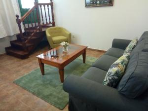 Część wypoczynkowa w obiekcie Apartamentos Casa Cipri