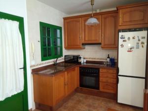 Kuchnia lub aneks kuchenny w obiekcie Apartamentos Casa Cipri