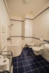 Kúpeľňa v ubytovaní National Theater Ruterra Flat