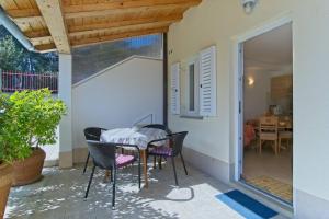 Balkón nebo terasa v ubytování Apartmani Dorita