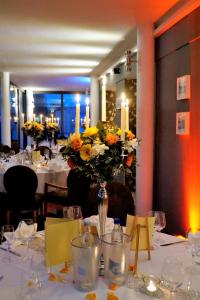 Restorāns vai citas vietas, kur ieturēt maltīti, naktsmītnē Haus am Spreebogen