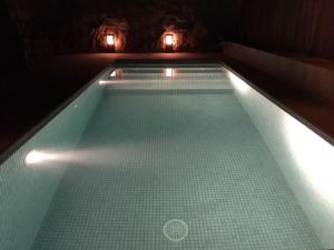 Der Swimmingpool an oder in der Nähe von Villa townhouse Calvario