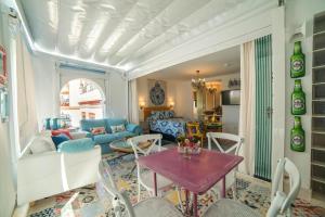 Posezení v ubytování Rey Don Pedro Luxury Home