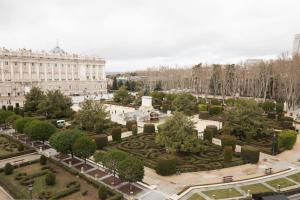 an aerial view of a park in front of a building at Hostal Central Palace Madrid in Madrid
