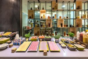 Comida no hotel ou em algum lugar perto