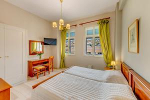 Φωτογραφία από το άλμπουμ του Hotel Halaris στην Ερμούπολη