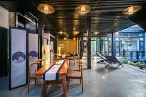 Posezení v ubytování Lijiang Gemmer Hotel