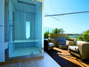 Балкон или терраса в Hotel Waldorf- Premier Resort