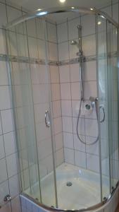 Phòng tắm tại Hotel zur Brücke