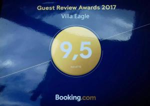 Certifikát, hodnocení, plakát nebo jiný dokument vystavený v ubytování Villa Eagle