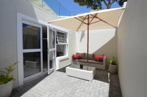 Χώρος καθιστικού στο Villa Watsonia