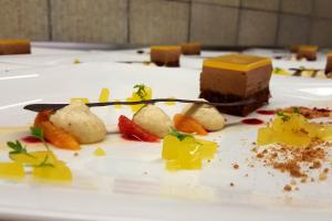 Toit hotelli aladel või selle läheduses