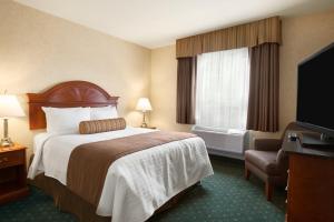 TV a/nebo společenská místnost v ubytování Travelodge by Wyndham Strathmore