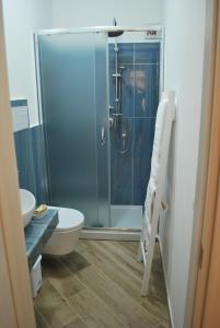 Koupelna v ubytování B&B Mare e Templi + 15 fotografií