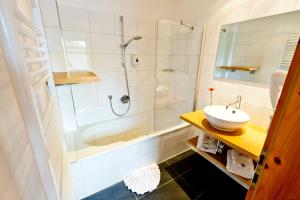 Kúpeľňa v ubytovaní Hotel Lärchenhof
