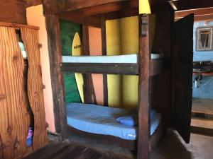 プンタ・デル・ディアブロにあるCasa del Diavoloの部屋に二段ベッドがいくつかある