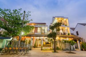 Gallery image of An Bang Beach Dolphin Homestay in Hoi An