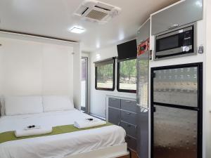 Foto de la galería de Moama on Murray Houseboats en Moama