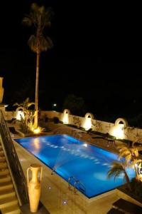 The swimming pool at or close to Palazzo Rosenthal Vesuview Hotel & Resort
