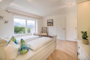 Postel nebo postele na pokoji v ubytování Zur Schönen Aussicht Hotel garni