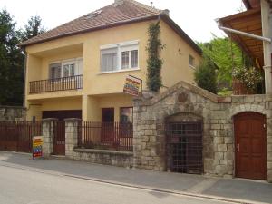 Gallery image of Bogoly Apartman in Tokaj