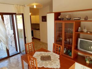 Η κουζίνα ή μικρή κουζίνα στο villette baia +10 φωτογραφίες
