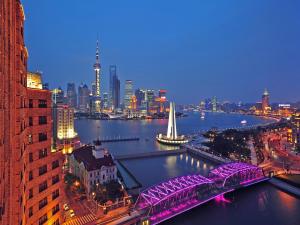 Gallery image of Broadway Mansions Hotel - Bund in Shanghai