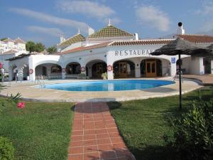 Bazén v ubytovaní Capistrano Playa 803 Casasol alebo v jeho blízkosti