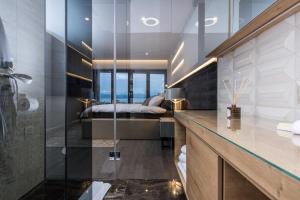 Kúpeľňa v ubytovaní Luxury Apartment Kortina
