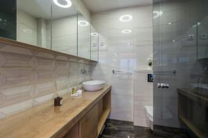 Kúpeľňa v ubytovaní Luxury Apartment Kortina