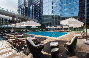 The swimming pool at or close to Somerset Maslak Istanbul