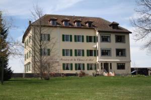 Fotografie z fotogalerie ubytování Hôtel de la Chaux-d'Abel v destinaci La Ferrière