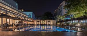Bazén v ubytování The Strand, Yangon nebo v jeho okolí