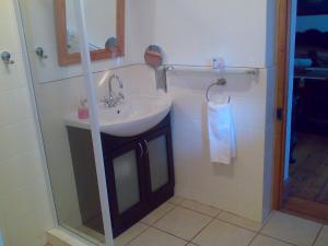 Ένα μπάνιο στο Thyme and Again Bed and Breakfast +14 φωτογραφίες
