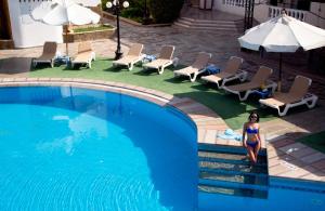 Бассейн в Oriental Rivoli Hotel & Spa или поблизости